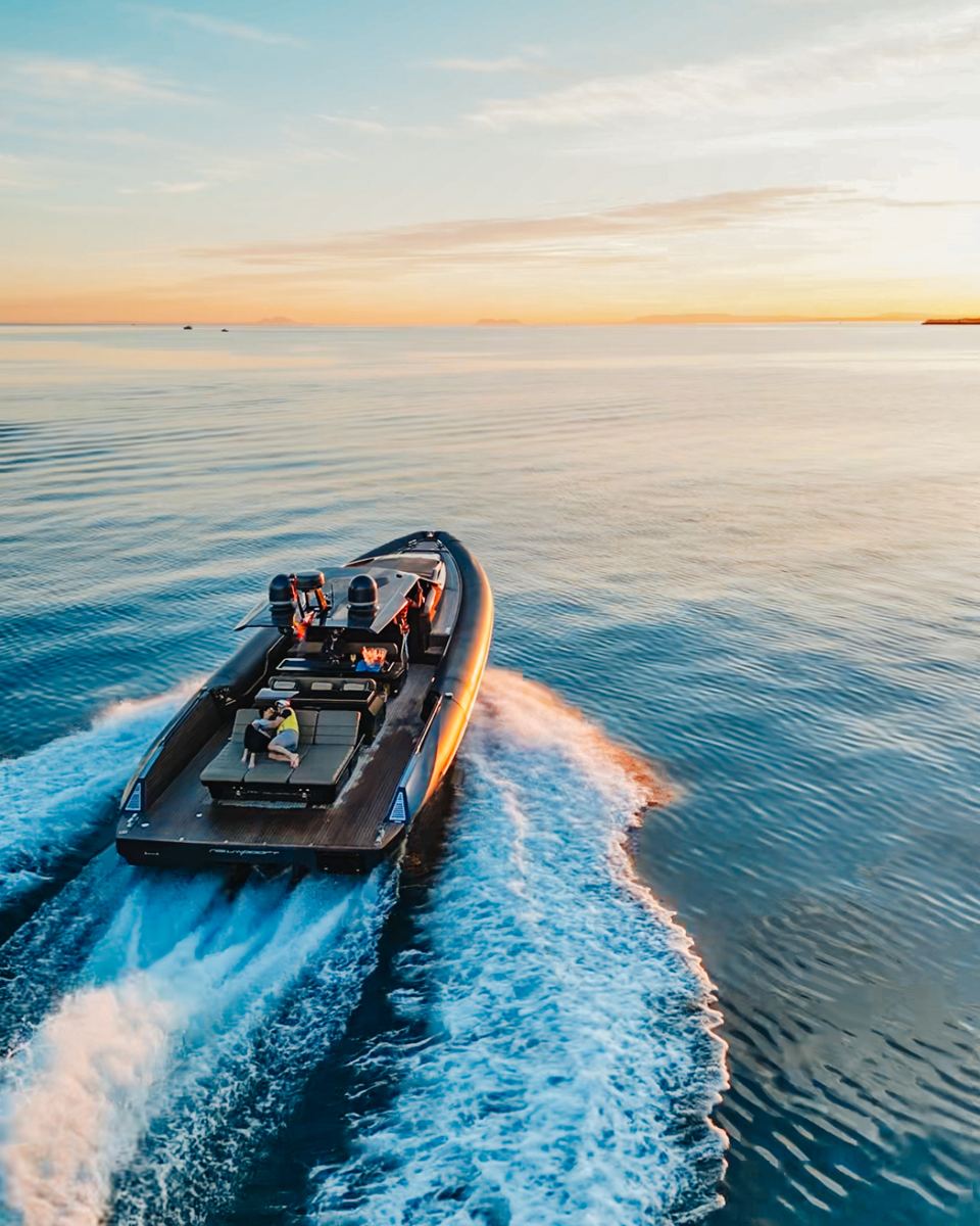 Belvedere Anvera 48 at speed at sunset